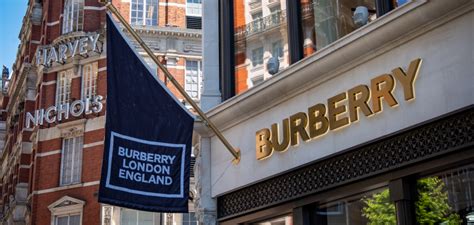 technology development burberry|burberry digital branding.